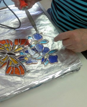 Lasityokurssi_Tiffany_Laukaan kansalaisopisto